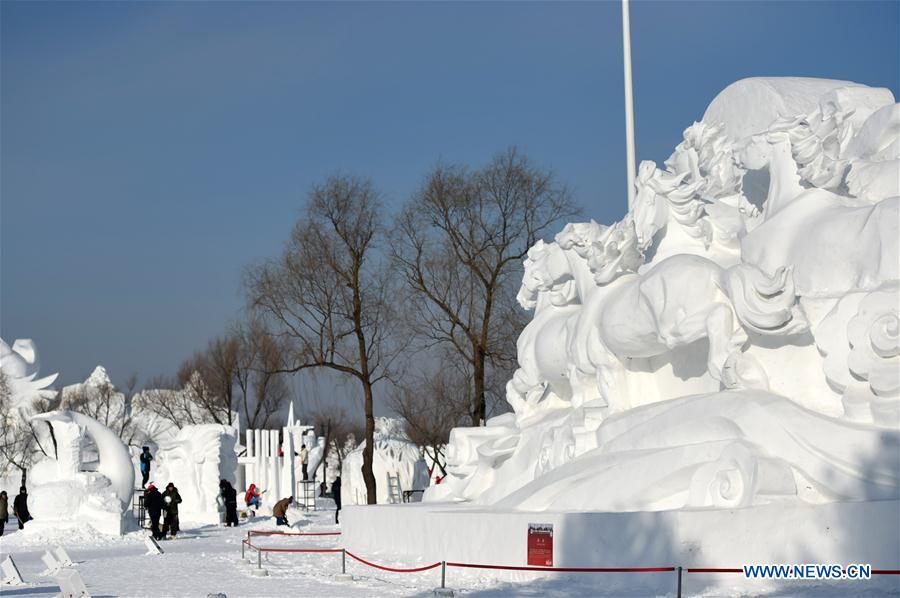 CHINA-HARBIN-SNOW SCULPTURE (CN)