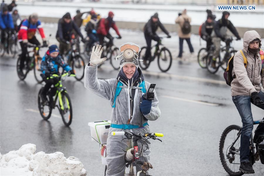 RUSSIA-MOSCOW-WINTER BIKE PARADE