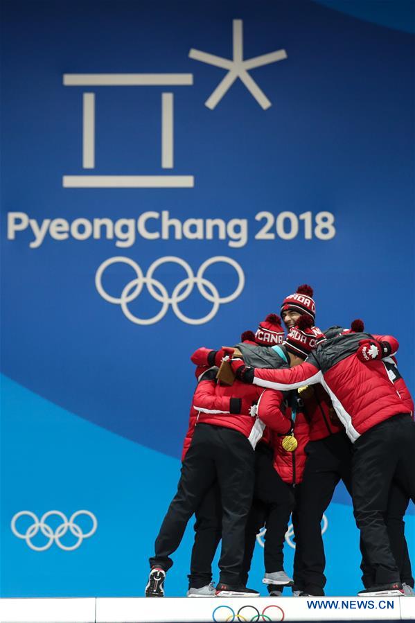 (SP)OLY-SOUTH KOREA-PYEONGCHANG-FIGURE SKATING-TEAM EVENT-MEDAL CEREMONY