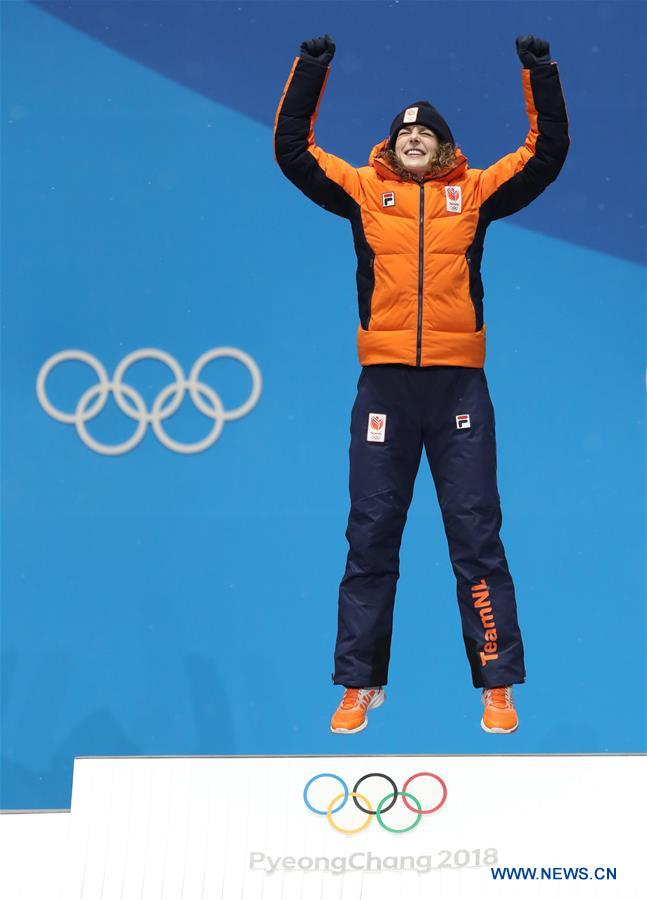 (SP)OLY-SOUTH KOREA-PYEONGCHANG-SPEED SKATING-LADIES' 1500M-MEDAL CEREMONY