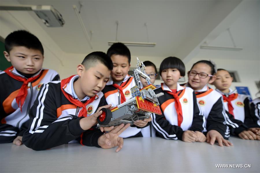 CHINA-HEBEI-EDUCATION-ROBOTS (CN)