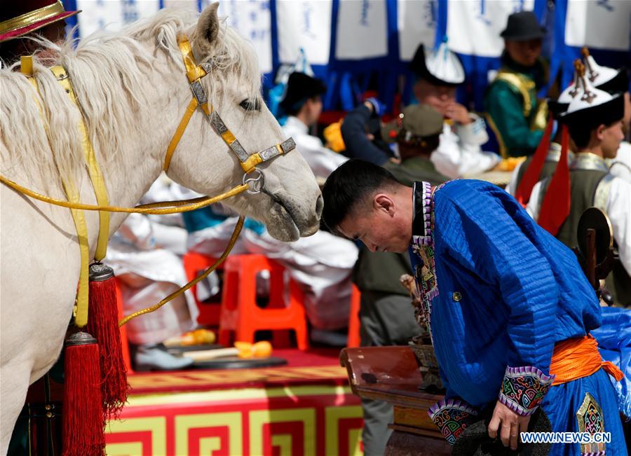 CHINA-INNER MONGOLIA-GENGHIS KHAN-MEMORIAL RITUAL (CN)