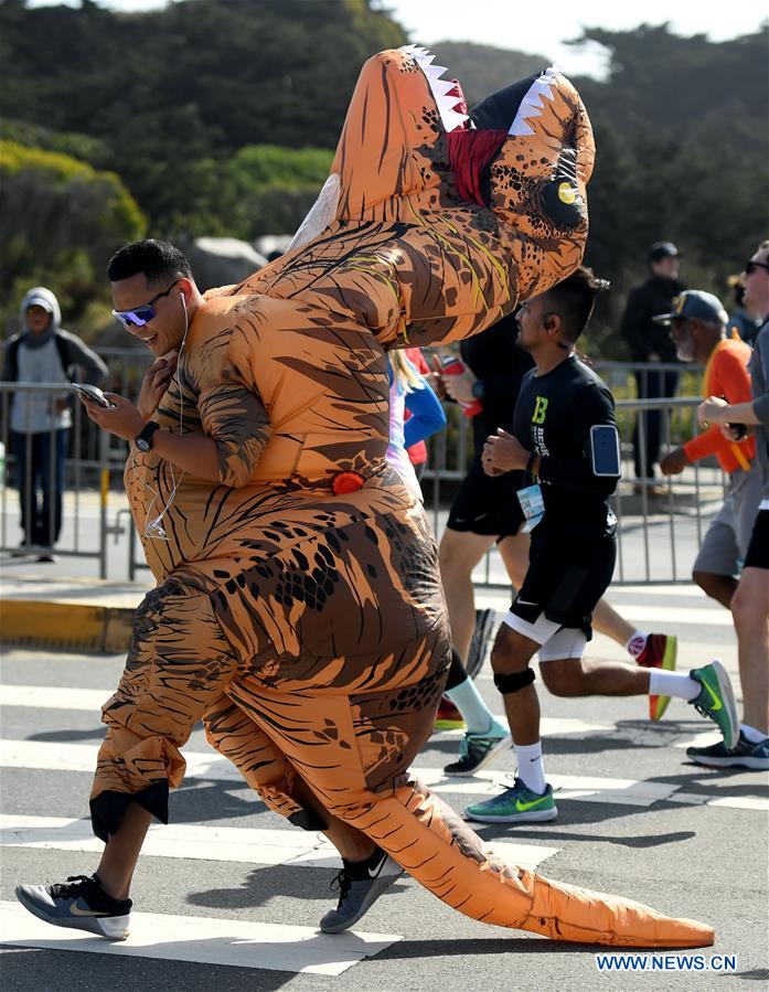 U.S.-SAN FRANCISCO-BAY TO BREAKERS-RACE