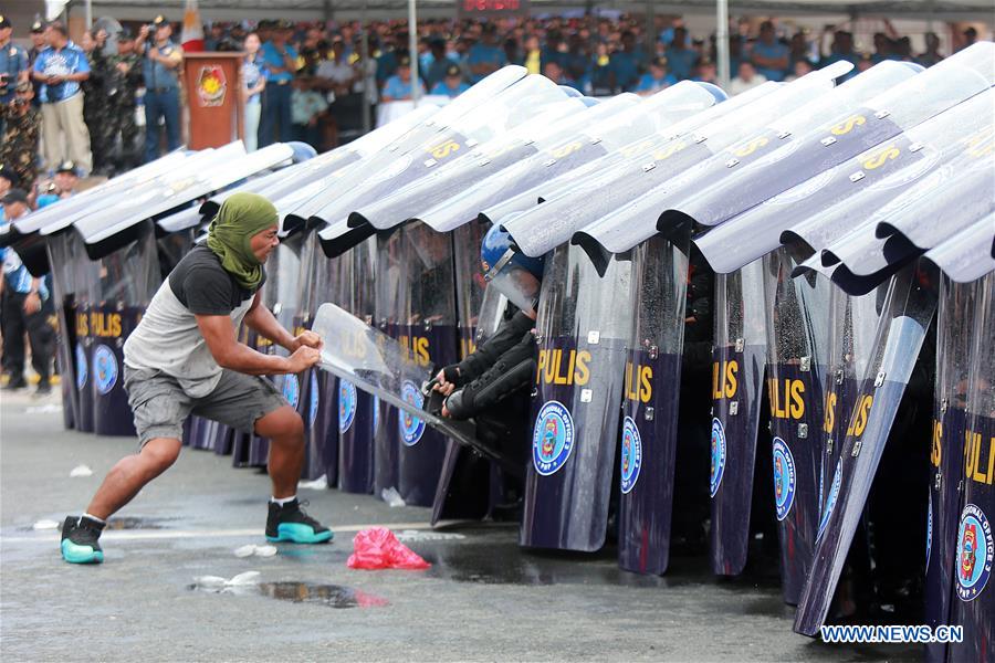 PHILIPPINES-MANILA-POLICE-DRILL