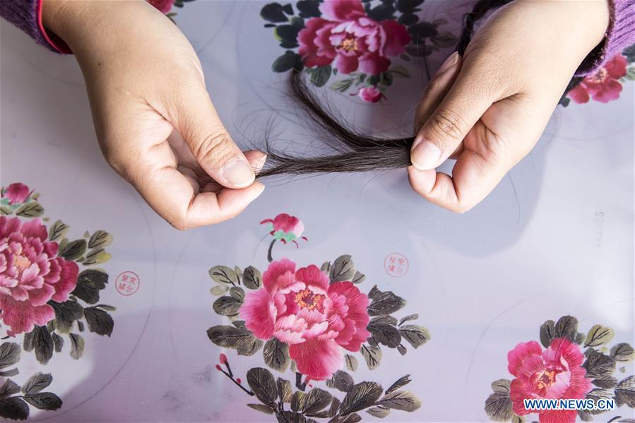 #CHINA-JIANGSU-EMBROIDERY (CN)