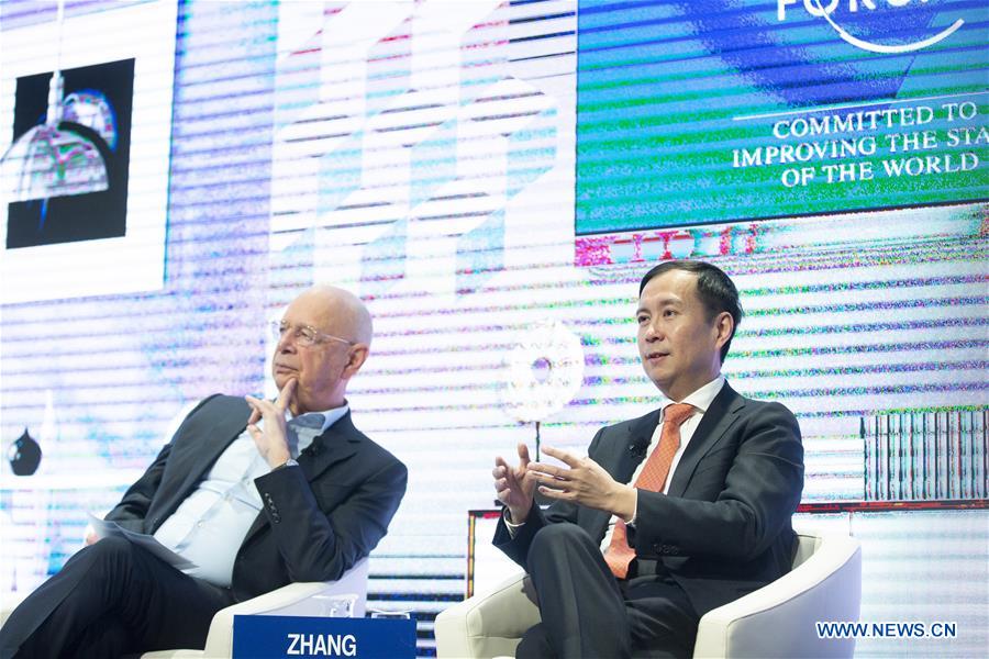 SWITZERLAND-DAVOS-WEF-KLAUS SCHWAB-ALIBABA-DANIEL ZHANG-CONVERSATION