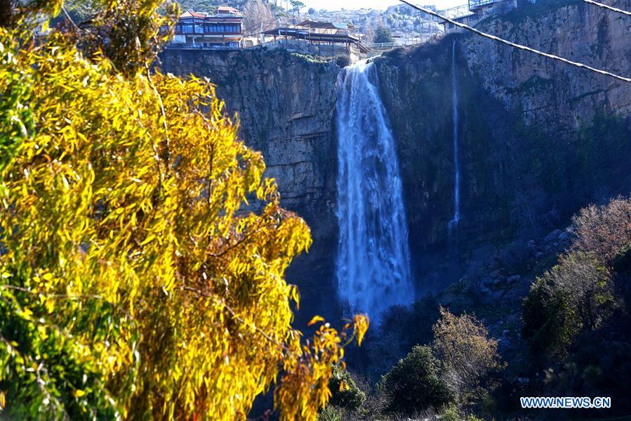 LEBANON-JEZZINE-WATERFALL