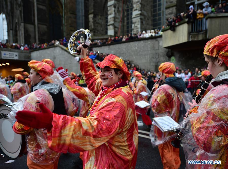 GERMANY-COLOGNE-CARNIVAL-ROSE MONDAY PARADE