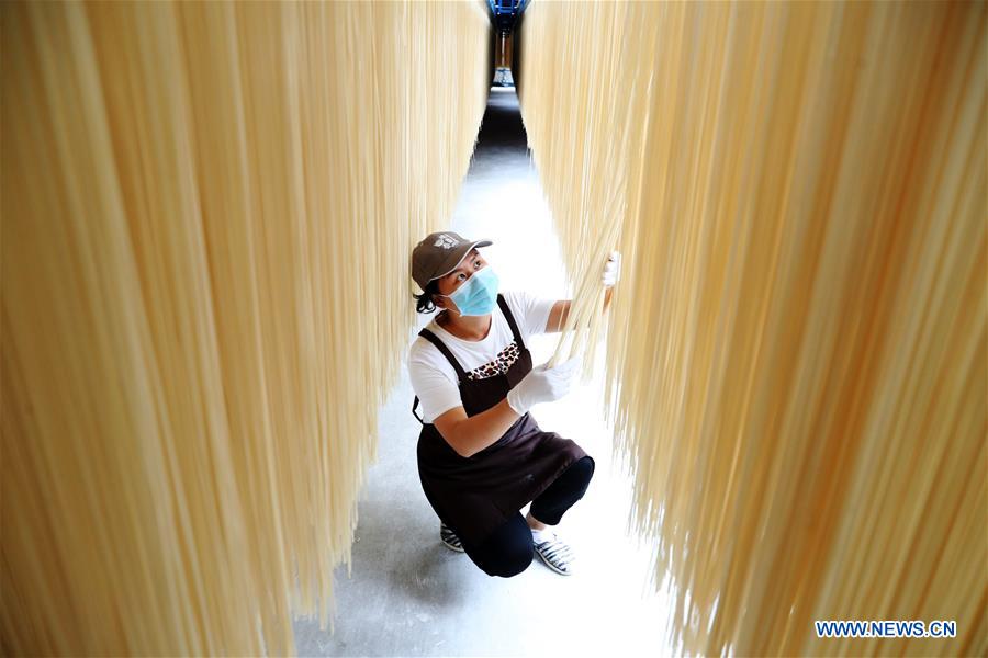 #CHINA-CHONGQING-NOODLES MAKING (CN)