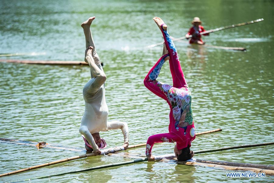 CHINA-GUIZHOU-CHISHUI-SINGLE BAMBOO DRIFTING (CN)