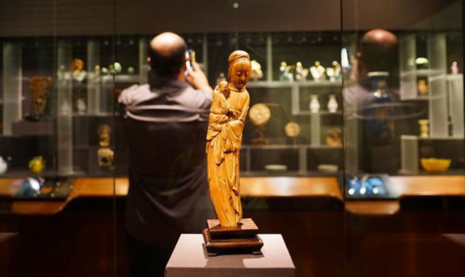 Exhibition "Children to Immortals: Figural Representations in Chinese Art" held in New York