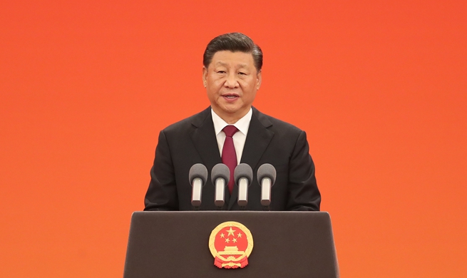 Xi confers highest state honors on individuals ahead of National Day