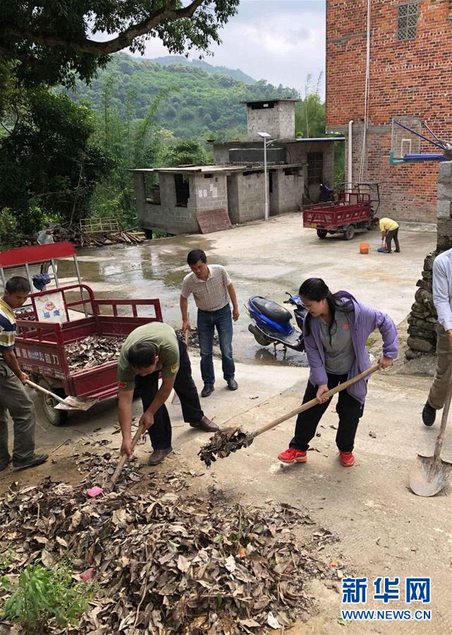 （新华全媒头条·时代先锋·图文互动）（11）芳华无悔——追记用生命坚守初心和使命的青年共产党员黄文秀